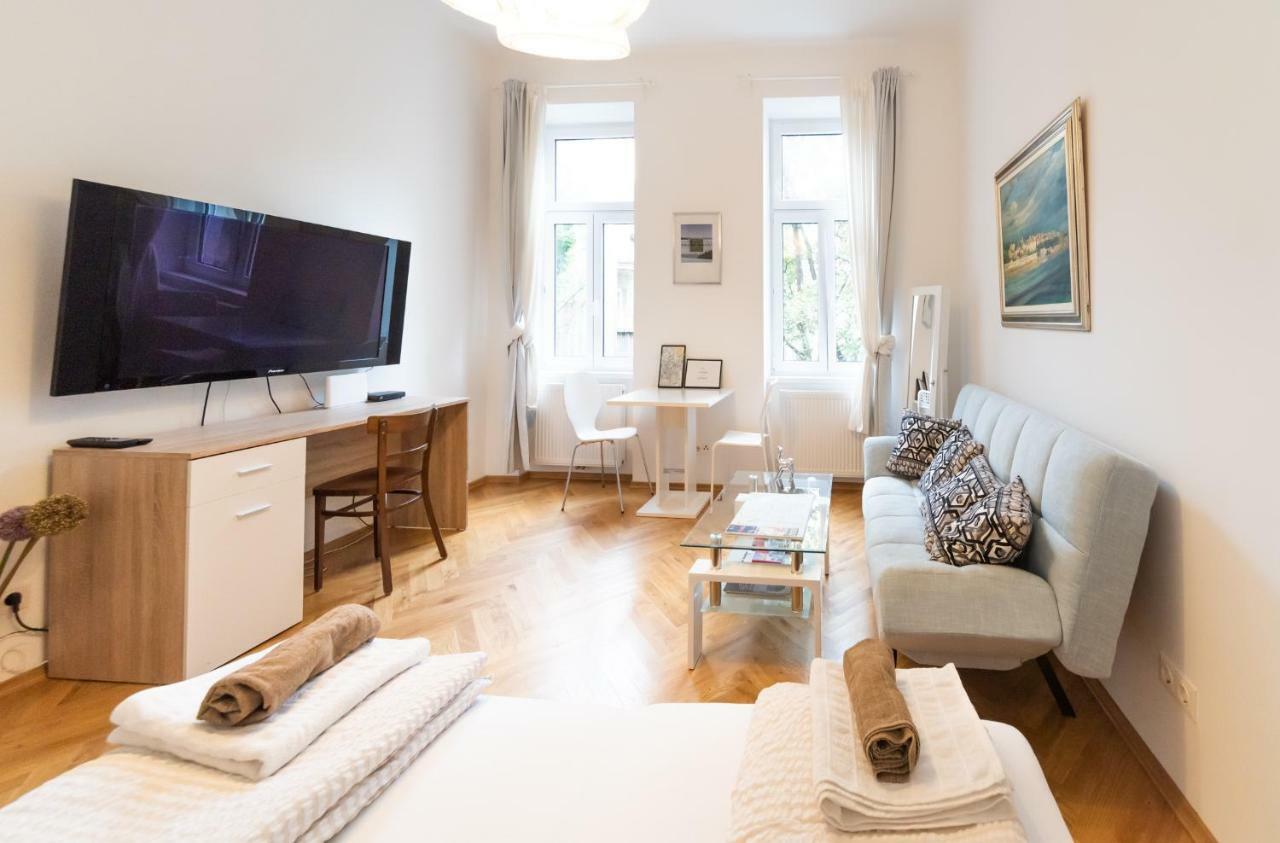 Prater Studio Next Fair, Un, Wu And City Center Apartment Vienna Exterior photo